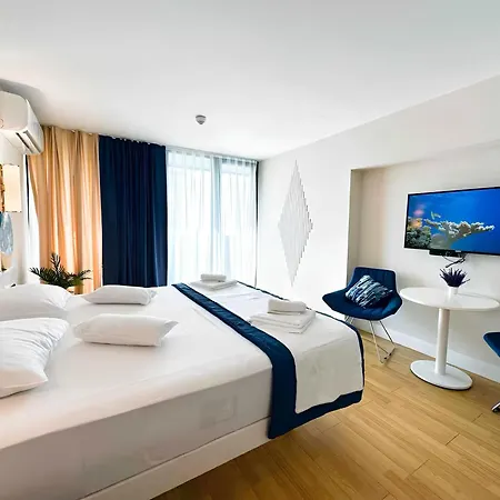 Panorama King Suite Vip Hotel Batumi Exterior photo