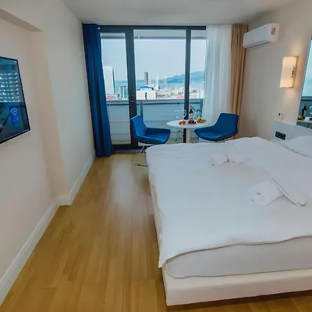 Panorama King Suite Vip Hotel Batumi Exterior photo