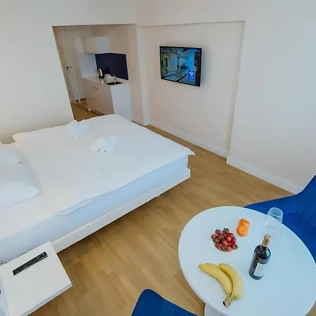 Panorama King Suite Vip Hotel Batumi Exterior photo