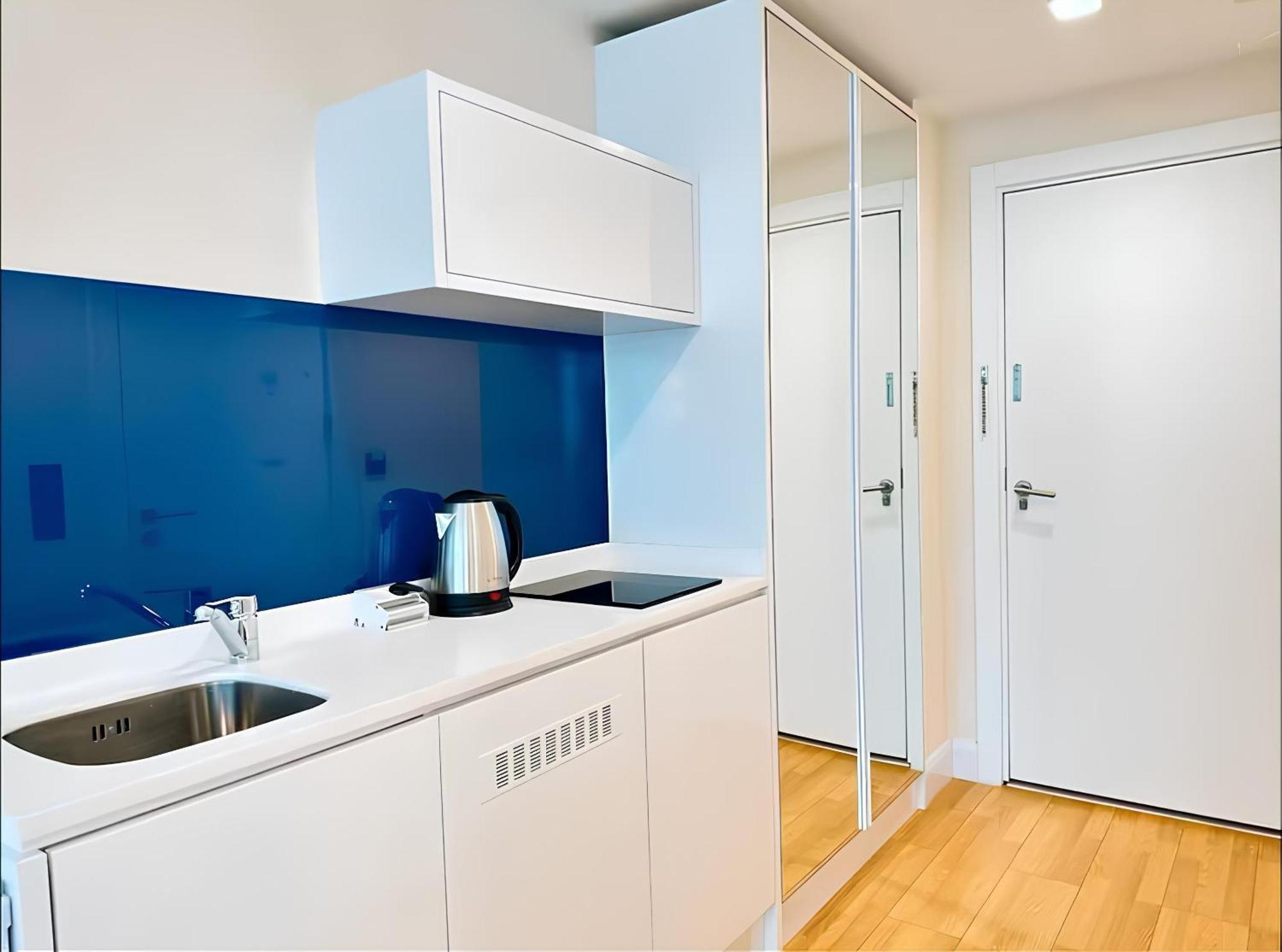 Panorama King Suite Vip Hotel Apartment